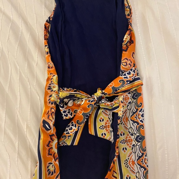 Silk tie up blouse - Picture 4 of 6